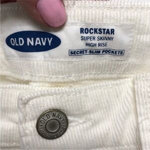Old Navy Cream Rockstar Super Skinny Jeans